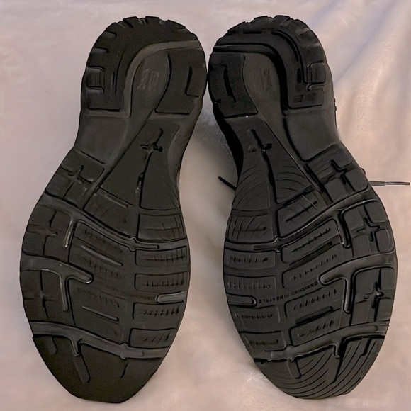 BROOKS 👟 BLACK GTS22 CUSHIONED ADRENALINE ATHLETIC SHOE SNEAKER Men’s 13 D Width - Picture 9 of 15